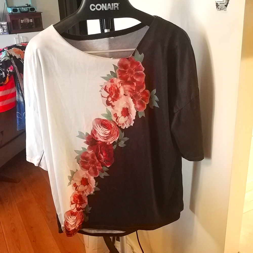 Floral Short Sleeve Tee - Black & White 3X - Picture 1 of 7